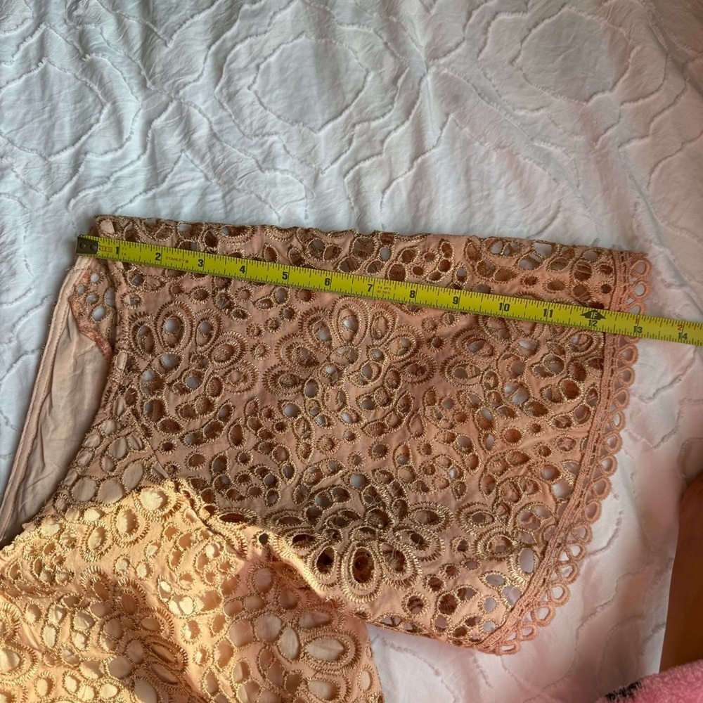 DX Collection Elegant Pink Peach Lace Dress Gold and Ruffle Detail - Picture 7 of 7